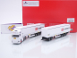 Preview: Herpa 319720 # Scania CR 20 Gardinenplanen-SZ + Anhänger " DB Schenker " 1:87