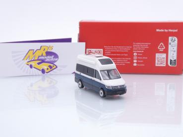 Preview: Herpa 096294-002 # Volkswagen VW Crafter Grand California " weiß-blau " 1:87