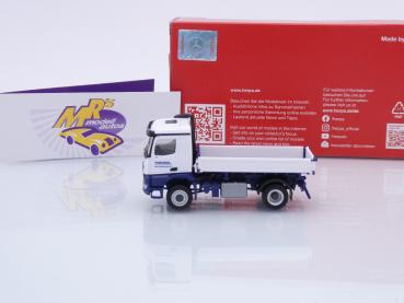 Preview: Herpa 318181 # Mercedes-Benz Arocs M 4x4 Dreiseitenkipper " Wasel Krane " 1:87