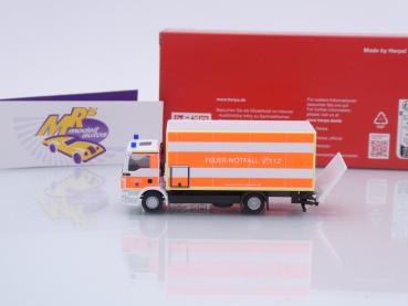 Preview: Herpa 098076 # MAN TGM Koffer-LKW mit Ladebordwand " Feuerwehr Düsseldorf " 1:87