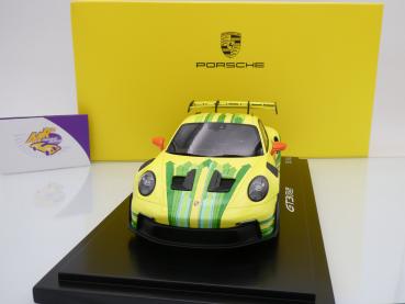 Preview: Spark WAP0212810SGT3 # Porsche 911 (992) GT3 Nr.911 Baujahr 2023 " Grello " 1:18