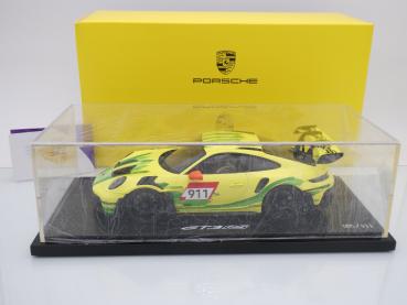 Preview: Spark WAP0212810SGT3 # Porsche 911 (992) GT3 Nr.911 Baujahr 2023 " Grello " 1:18