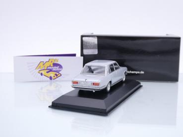 Preview: Minichamps 410029201 # BMW 2500 Limousine Baujahr 1968 in " silbermetallic " 1:43