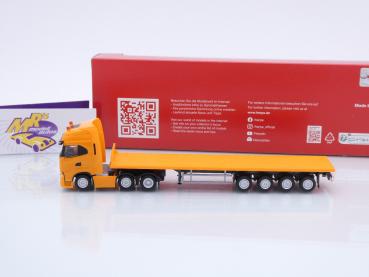 Preview: Herpa 318259 # Iveco S-Way 6x2 Flachbett-Sattelzug " kommunalorange " 1:87