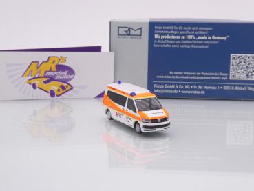 Preview: Rietze 53811 # Volkswagen VW T6 Einsatzwagen " Rettungsdienst Deutsches Rotes Kreuz Reutlingen " 1:87