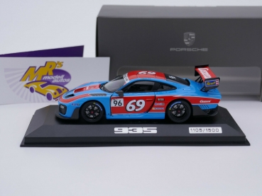 Preview: Minichamps WAP0209520MOCR # Porsche 935/19 auf Basis GT2 RS Nr.69 " Carrera " 1:43