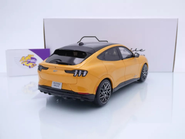 Preview: Ottomobile OT983 # Ford Mustang Mach-E GT Baujahr 2021 " orangemetallic " 1:18