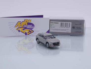 Preview: Minichamps 870018221 # Audi E-Tron SUV Baujahr 2020 " beigemetallic " 1:87