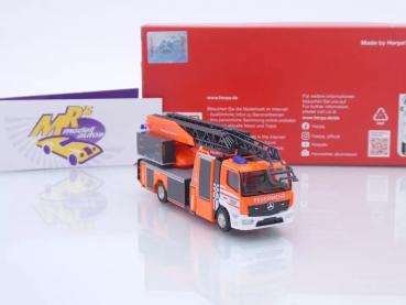 Preview: Herpa 097840 # Mercedes Atego Rosenbauer Drehleiter " Feuerwehr Bremen " 1:87