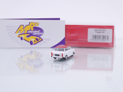 Preview: Herpa 020763-007 # Trabant 601 Limousine " weiß-rot " 1:87