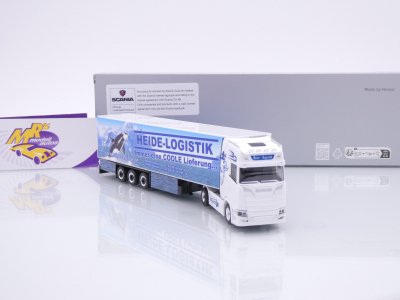 Preview: Herpa 959780 # Scania CS20 HD Kühlkoffer-SZ " Sommerfest 2025 Heide Logis " 1:87