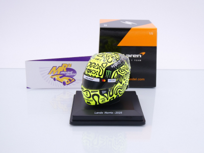 Spark 5HF188 # Helm Formel 1 Saison 2025 Team McLaren " Lando Norris / Monster Energy " 1:5