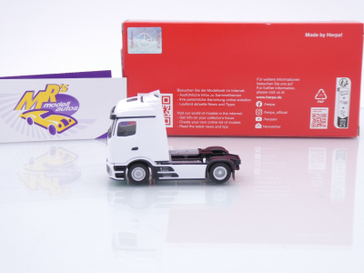 Preview: Herpa 319430 # Mercedes-Benz Actros Procabin 2-achs Zugmaschine " weiß " 1:87