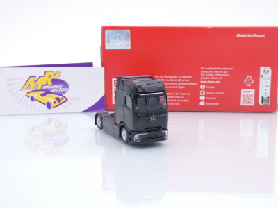 Preview: Herpa 319447 # Mercedes-Benz eActros Procabin 2-achs Zugmaschine " schwarz " 1:87