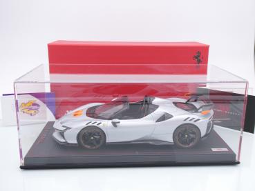 Preview: MR Collection FE042C # Ferrari SF90 XX Stradale Spider Baujahr 2023 " hellgraumetallic-orange ( Bianco Artico ) " 1:18