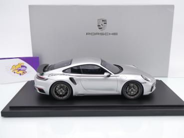 Preview: Spark WAP0212120S50Y # Porsche 911 (992) Turbo Baujahr 2024 silbermetallic " 50 Years " 1:18