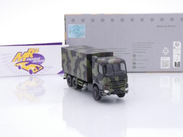 Preview: Herpa 746991-002 # Mercedes-Benz Arocs 6x6 Pritsche-Plane " Militär " 1:87
