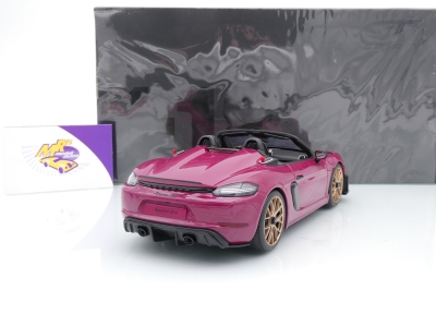 Preview: GT Spirit GT486 # Porsche 718 Spyder RS WP Baujahr 2023 " lila-schwarz " 1:18