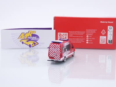 Preview: Herpa 098243 # Mercedes-Benz Sprinter '18 Bus HD " Feuerwehr Essen " 1:87