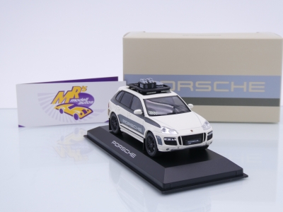 Preview: Minichamps WAP0200360SSPC # Porsche Cayenne GTS (E1) Showcar " cremeweiß-grau " 1:43