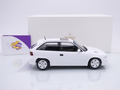 Preview: Norev 183673 # Opel Astra GSi Baujahr 1991 " Casablanca-weiß " 1:18