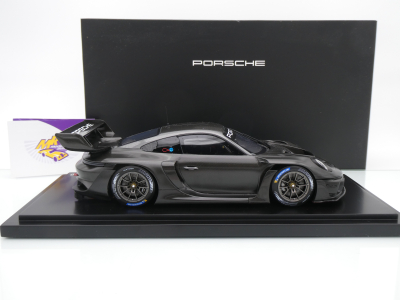 Preview: Spark WAP0215040SGTR # Porsche 911 GT3 R Rennsport Baujahr 2024 " carbonschwarz " 1:18