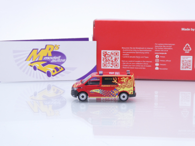 Preview: Herpa 097703 # Volkswagen VW T6.1 Bus " Feuerwehr Rostock 112 " 1:87