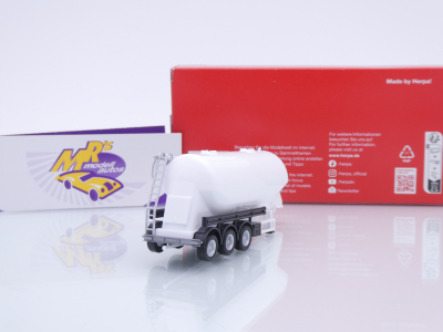 Preview: Herpa 076821-002 # Feldbinder Eutersiloauflieger 35m³ " weiß " 1:87