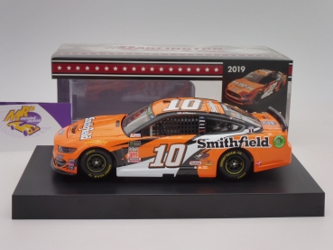 Preview: Lionel Racing C101923RFAA # Ford NASCAR Serie 2019 " Aric Almirola - Smithfield Darlington Throwback " 1:24