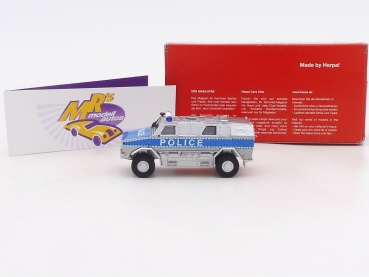 Preview: Herpa 095785 # ATF Dingo 2 Einsatzfahrzeug silbermetallic-blau " Police " 1:87
