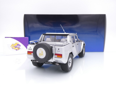 Preview: AUTOart 74553 # Lamborghini LM002 Pick-Up Baujahr 1986 " Argento Metallic Silver " 1:18