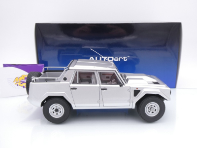 Preview: AUTOart 74553 # Lamborghini LM002 Pick-Up Baujahr 1986 " Argento Metallic Silver " 1:18