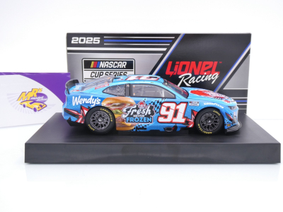 Preview: Lionel Racing C912523WENHV # Chevrolet Camaro NASCAR 2025 " Helio Castroneves - Wendy's " 1:24