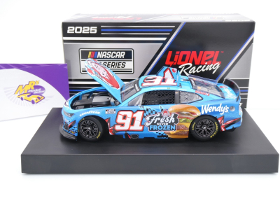 Preview: Lionel Racing C912523WENHV # Chevrolet Camaro NASCAR 2025 " Helio Castroneves - Wendy's " 1:24