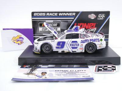 Lionel Racing WX92523NAPCLBC # Chevrolet Camaro NASCAR 2025 " Chase Elliott - NAPA White Clash Win " 1:24