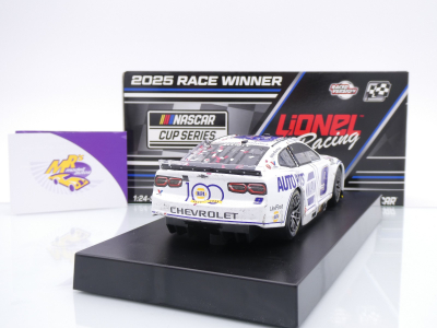 Preview: Lionel Racing WX92523NAPCLBC # Chevrolet Camaro NASCAR 2025 " Chase Elliott - NAPA White Clash Win " 1:24