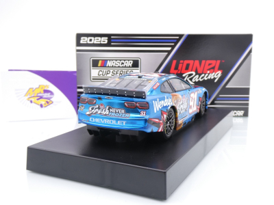 Preview: Lionel Racing C912523WENHVCL # Chevrolet Camaro NASCAR 2025 " Helio Castroneves - Wendys " 1:24 Color Chrome