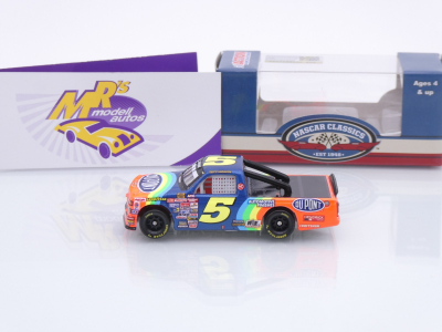Preview: Lionel Racing WX52565DUPTLK # Chevrolet Silverado NASCAR Truck 1995 " Terry Labonte - DuPont Richmond Win " 1:64