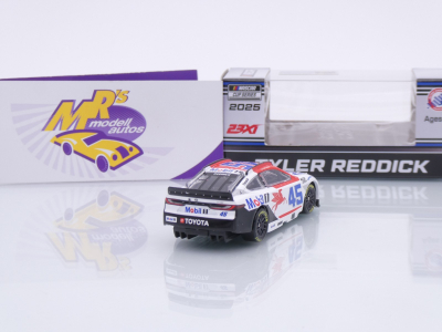 Preview: Lionel Racing C452565MB1TK # Toyota Camry NASCAR 2025 " Tyler Reddick - Mobil 1 " 1:64
