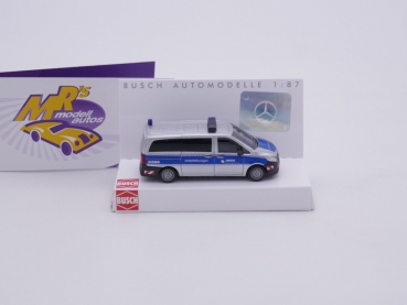 Preview: Busch 51193 # Mercedes Benz Vito Einsatzfahrzeug Münchner Unfallhilfswagen 1:87