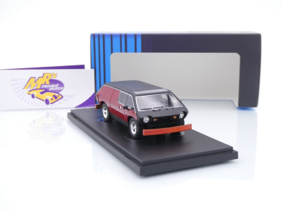 Preview: AutoCult Avenue 60142 # Brubaker Box Lieferwagen Baujahr 1972 " rotmetallic / schwarz " 1:43