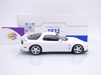 Preview: Solido S1810607 # Mazda RX7 (FD3RS) Baujahr 2001 " schneeweiß " 1:18
