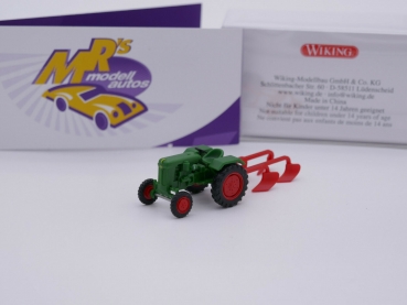 Wiking 0398 02 # Normag Faktor I Traktor in dunkelgrün mit Pflug in rot 1:87