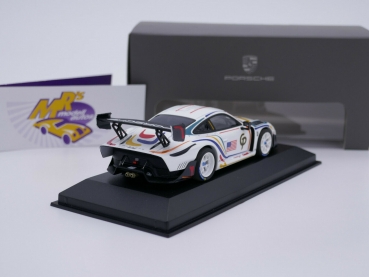 Preview: Minichamps WAP0209540MCMP # Porsche 935/19 GT2 RS-Basis 2019 GP Ice Race 1:43
