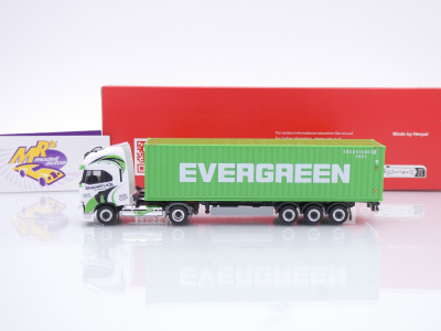Preview: Herpa 319942 # Iveco S-Way LNG Container-Sattelzug " Rapstrucks Evergreen " 1:87