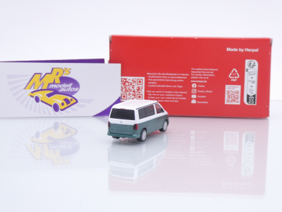 Preview: Herpa 096805-004 # Volkswagen VW T6.1 California " Candyweiß-Bayleafgrün " 1:87