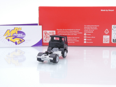 Preview: Herpa 318976-002 # Scania 111 2-achs Zugmaschine " schwarz " 1:87