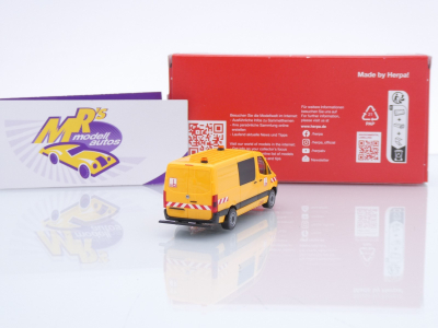 Preview: Herpa 098663 # Mercedes-Benz Sprinter 18 Halbbus FD " Max Bögl " 1:87