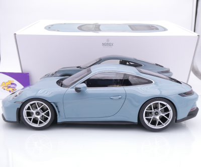 Preview: Norev 127550 # Porsche 911 (992) S/T Coupe Baujahr 2023 " meissenblau " 1:12