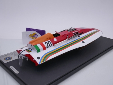 Preview: BBR FER003 # Eugenin Molinari 4 Punti Motorbot Baujahr 1980 " rot-weiß " 1:18 Nur 300 Stück !!